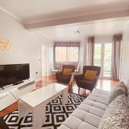 Village Square Coastal 3g Apartmán *